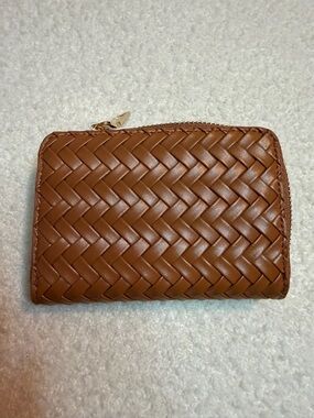 Urban Expressions Brown Woven Zip Card Holder